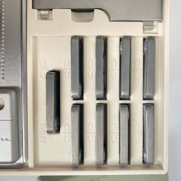 Sears Kenmore Buttonholer Zig-Zag Sewing Machine Accessories Kit Model 17501 Vtg - Picture 12 of 16